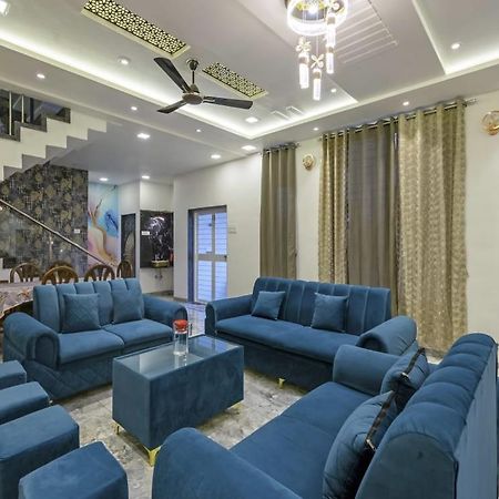 Fun Square Villa Lonavala Εξωτερικό φωτογραφία