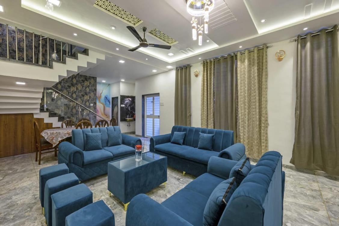 Fun Square Villa Lonavala Εξωτερικό φωτογραφία