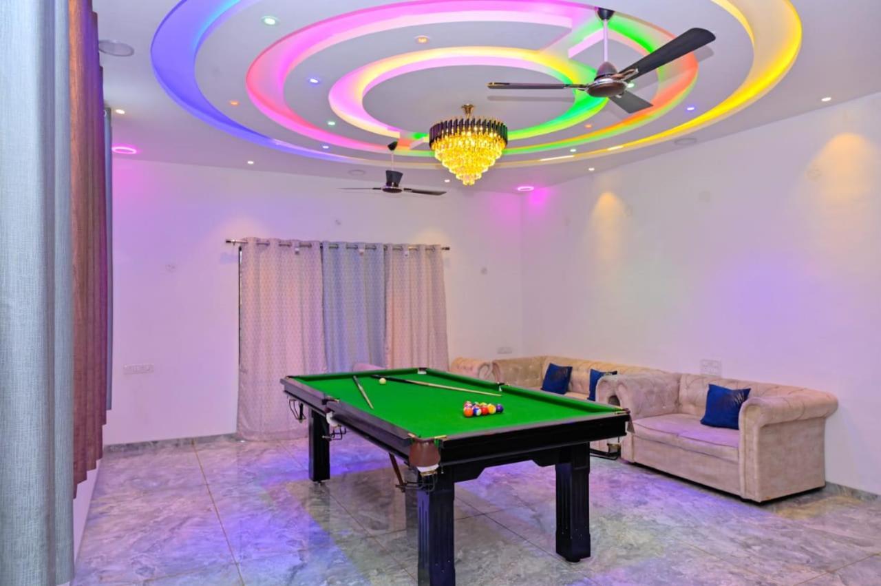 Fun Square Villa Lonavala Εξωτερικό φωτογραφία