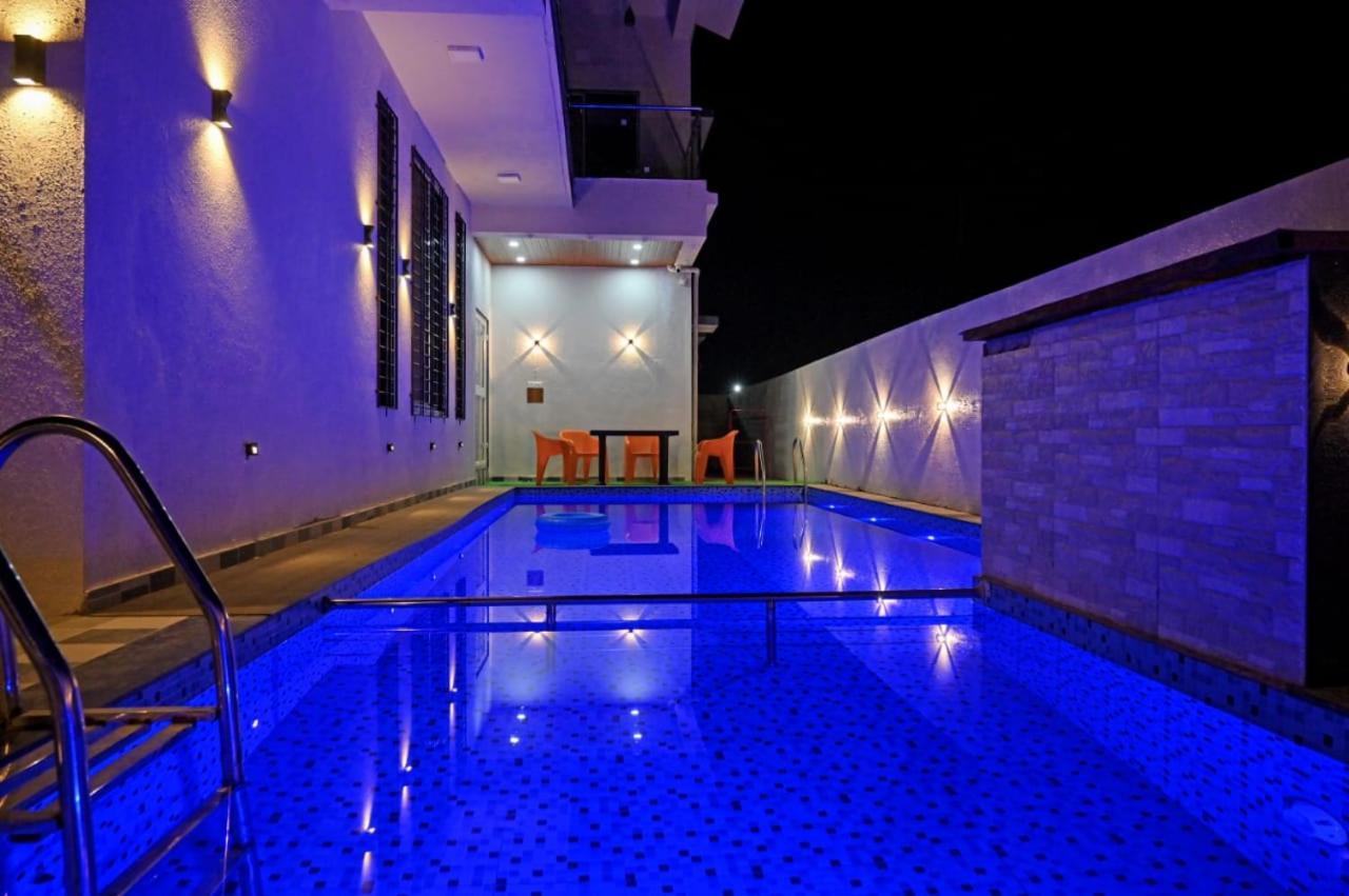 Fun Square Villa Lonavala Εξωτερικό φωτογραφία